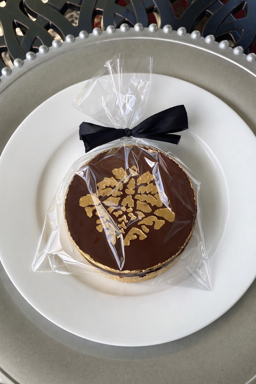 Mother’s Day Luxe Cookie Gift Boxes – The Gilded Garden Collection ( 6 Cookies)